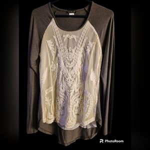 Venus brand L long sleeve lace front shirt color gray and lace is a cream color